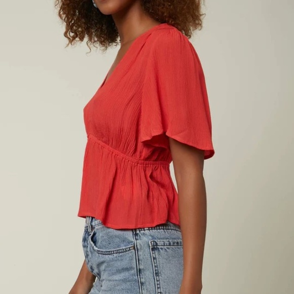 O'Neill Wes Solid Top red flouncy peplum size Large - Picture 3 of 15